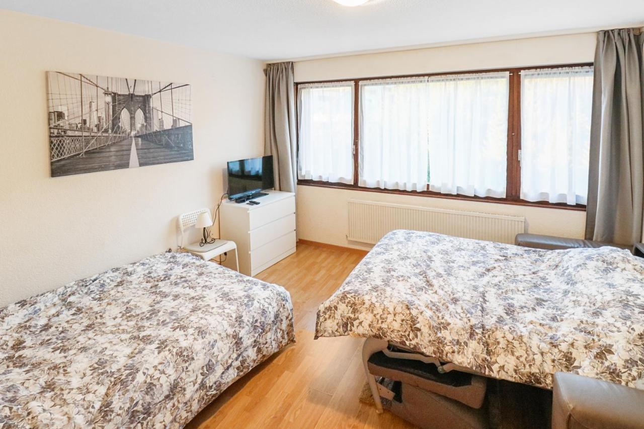 Studio Cosy Au Centre De Кранс Монтана Екстериор снимка