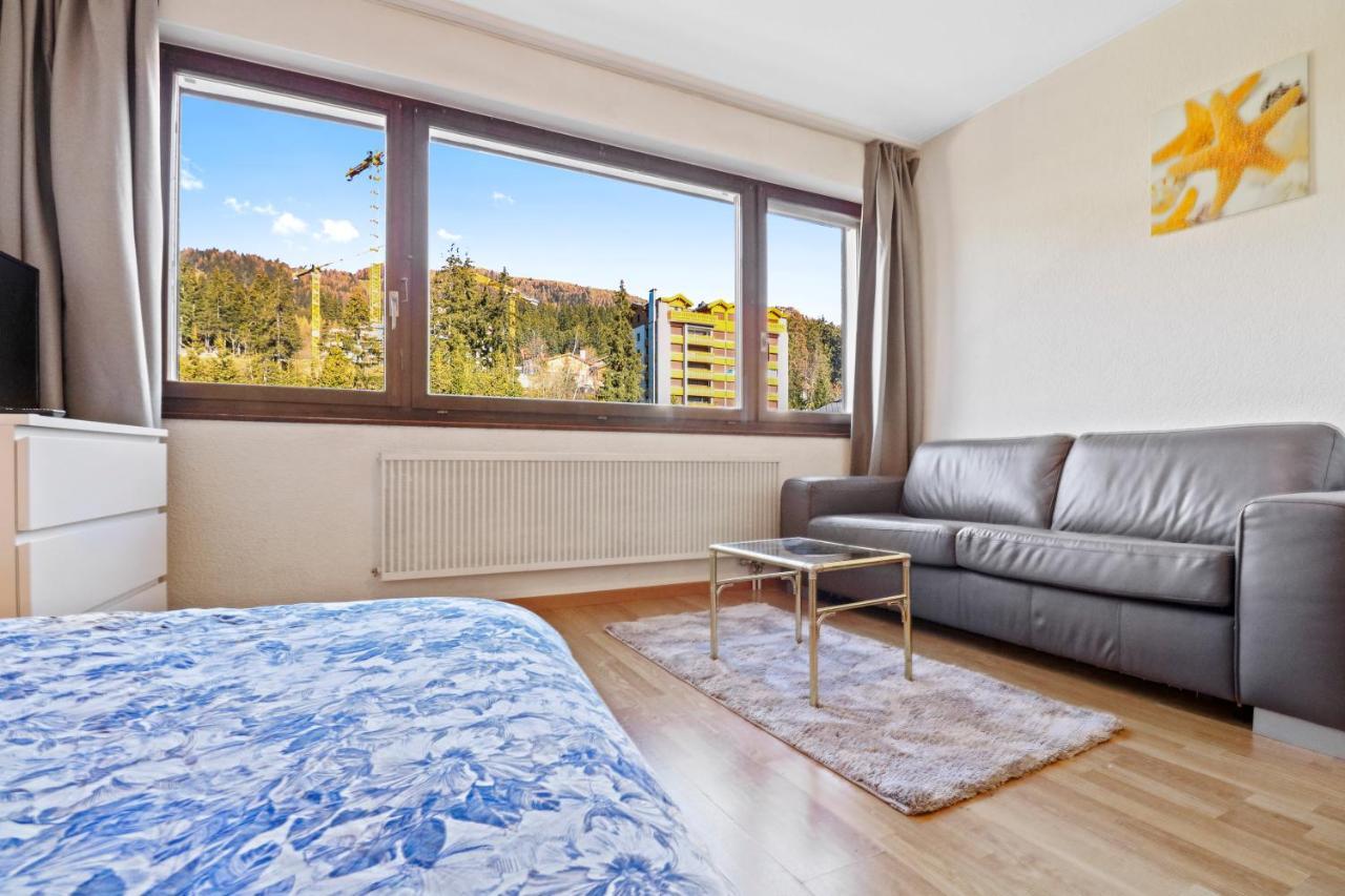 Studio Cosy Au Centre De Кранс Монтана Екстериор снимка