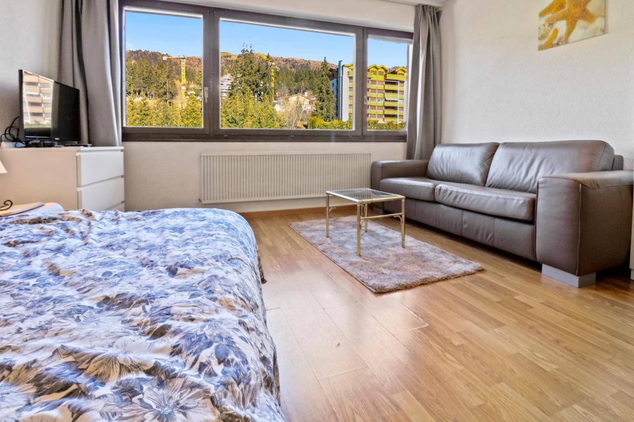 Studio Cosy Au Centre De Кранс Монтана Екстериор снимка