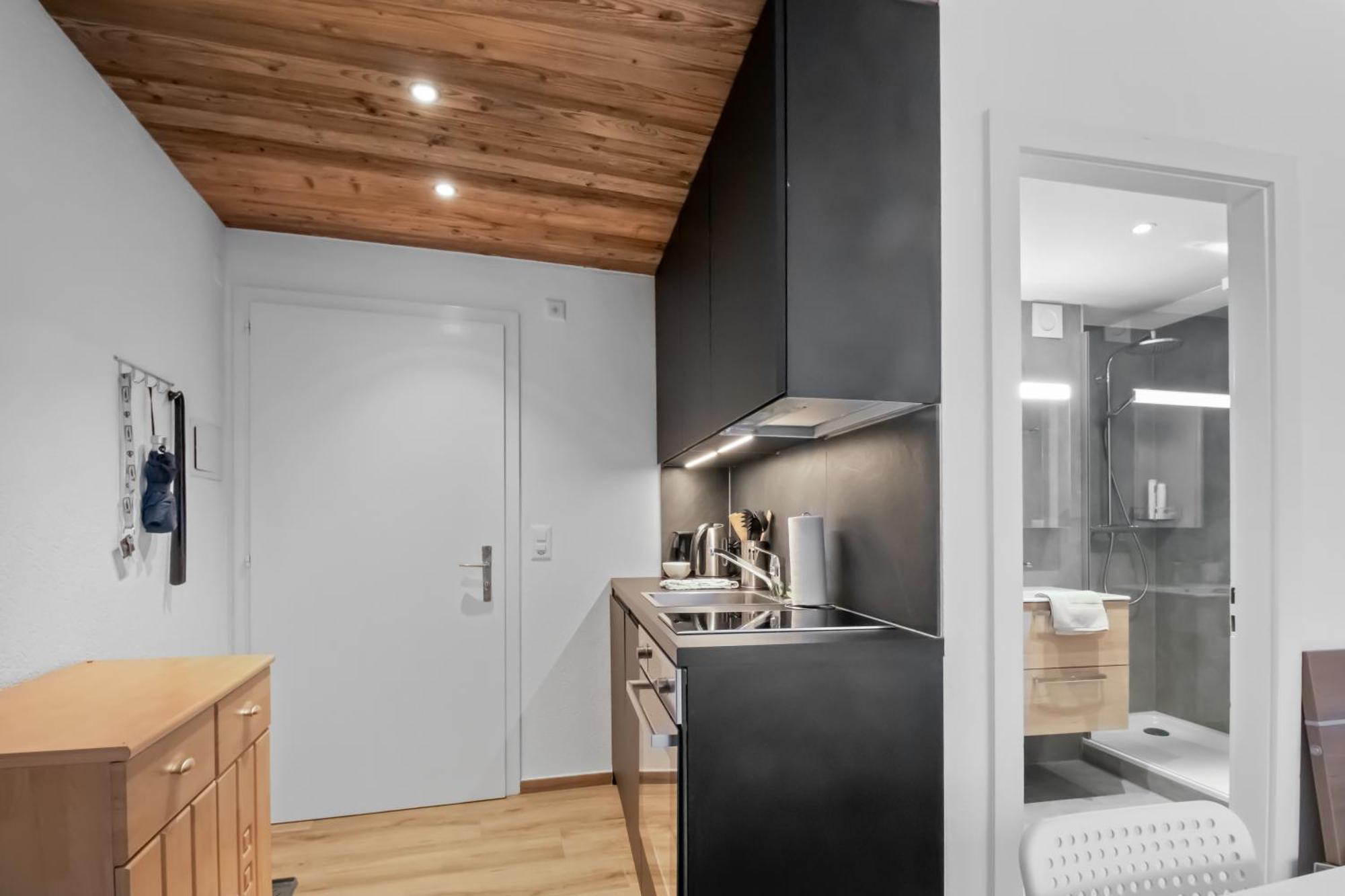 Studio Cosy Au Centre De Кранс Монтана Екстериор снимка