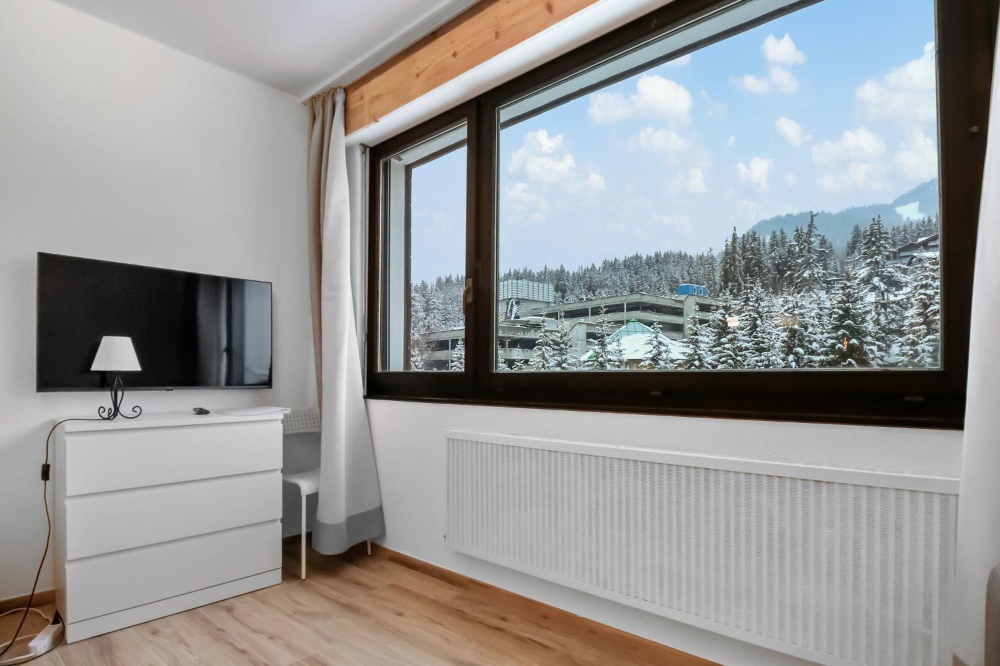 Studio Cosy Au Centre De Кранс Монтана Екстериор снимка