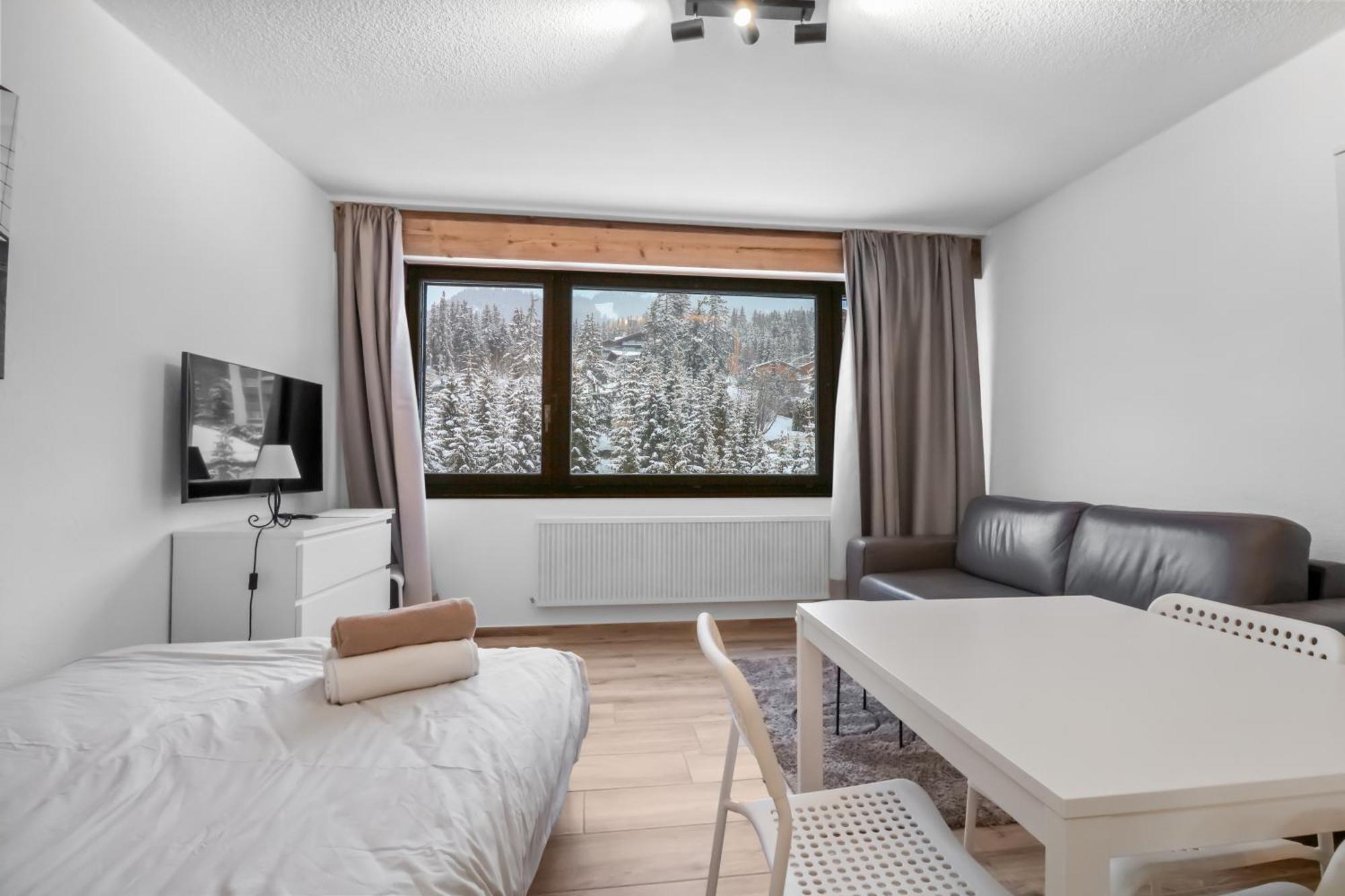 Studio Cosy Au Centre De Кранс Монтана Екстериор снимка